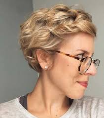 Just because you have short hair doesn't mean your wedding hairstyle options are limited. Short Formal Hairstyles With Hottest Way Short Haircut Com