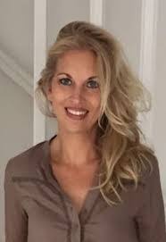 Anna Lohse's Instagram, Twitter & Facebook