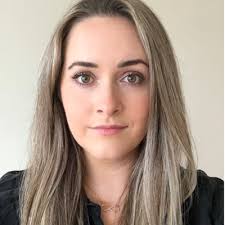 Helen Jasmin's Instagram, Twitter & Facebook