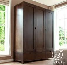 Kami menerima custom order yang bisa anda tentukan model dan ukurannya. Jual Lemari Pakaian 3 Pintu Jati Minimalis Jati Klasik Furniture