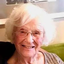 Luzie Charlotte Arnold Obituary (2025)