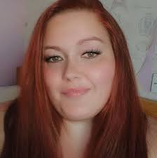 It's giving ✨ Date Night ✨ Shop your main, side & dessert all for only  €6!!😋🍕 In-store from Thursday 13th