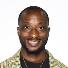 Facing my 1st marathon, and I have 2 questions: 1- Aiming to finish under 4  hs and I'm looking for tips