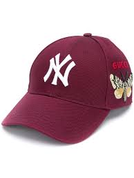 Gucci Baseball Cap With Ny Yankees Patch In Red In 2021 Embroidered Baseball Caps Baseball Cap Hat Designs