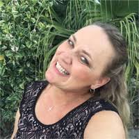 Leanne Maurer's Instagram, Twitter & Facebook