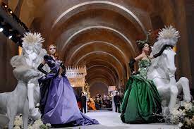 Remembering Michael Howells The Fellini Of The Fashion Show The New York Times