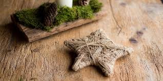 Wie sie eine dachkonstruktion aus holz in 10 schritten selbst bauen, erklärt ihnen obi in dieser anleitung. Minimalistisch Einfach Und Perfekt Als Deko Fur Die Besinnlichen Tage Unser Weihnachtsstern Bosch Diy