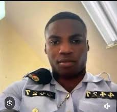 CHARGED #WITH #MURDER 🔒 Chicago Police have announced murder charges  against a Calumet City man who shot & killed a woman over the weekend.  35-yr-old Demar King was charged with Felony First-Degree