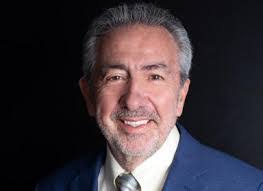 Julie Corry's Instagram, Twitter & Facebook