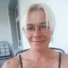 Was macht denn eine so junge Dackeldame auf weiter Flur?🤨🐶 Die kleine  Fellnase durfte gestern Abend mit unseren Einsatzkräften von Bodan 622  Bekanntschaft machen. Keine Angst, sie hat nichts verbrochen, sie war