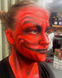 ✨The Love Motel✨ for @selin.magazine the photo and the outtakes Photo:  @___sydneyclaire Model: @khrystyana Hair and makeup: me Styling:  @isaiahdorty