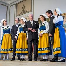 Prins carl philip öppnade slottsportarna till kungliga slottet och. Instagram Foto Bilder Kungligheter