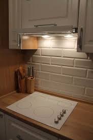 дизайн кухни фото 9 кв метров фото в современном стиле Dizajn Beloj Uglovoj Kuhni Zov 9 Kv M V Klassicheskom Stile Dizajn Nebolshoj Kuhni Interer Kuhni Kuhnya