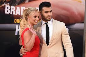 How's it gonna go? avoiding the question, sam, who has been dating britney since the pair met on the set of her slumber party video, commented: Britney Spears And Boyfriend Sam Asghari On The Red Carpet