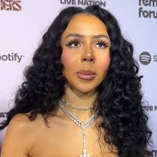 Mariah is so gracious. This talented young lady will be Grammy nominated  one day for sure