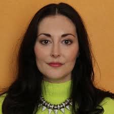 Kara Rota (@karalearota)