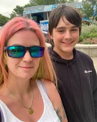 Sonia (Stoneya) (@purpleheartgemsandminerals) • Instagram photos and videos