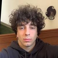 600+ profili “William”