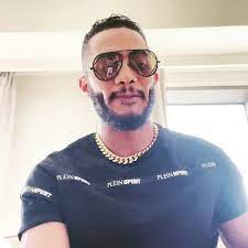 بدأ حفل الفنان محمد رمضان، قبل قليل، في جولف بورتو مارينا بالساحل الشمالي، بحضور جماهيري كبير، تعدى الـ100 ألف متفرج. ØªØ¹Ø±Ù Ø¹Ù„Ù‰ Ø­Ù‚ÙŠÙ‚Ø© Ø§Ù„ØªØ­ÙØ¸ Ø¹Ù„Ù‰ Ø£Ù…ÙˆØ§Ù„ Ù…Ø­Ù…Ø¯ Ø±Ù…Ø¶Ø§Ù†