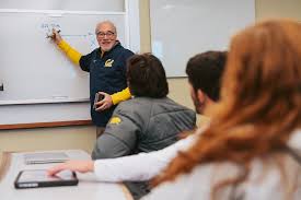 Financial literacy class prepares Cal athletes for the big business of pro  sports - Haas News | Berkeley Haas