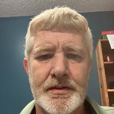 Who can recommend a reliable plumber for toilet installation in Mobile,  Alabama?