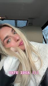 Kaitlin Hensley's Instagram, Twitter & Facebook