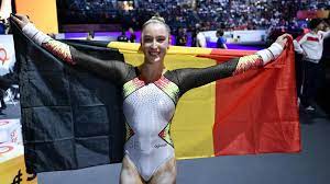 Jutta verkest is a belgian artistic gymnast.she was qualified to compete in the 2020 tokyo olympics alongside her teammates maellyse brassart, nina derwael, and lisa vaelen. Wm In Stuttgart Nina Derwael Holt Gold Am Stufenbarren Gymnastik Bilder Will Turner Turner