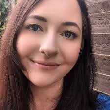 Abbie Lea's Instagram, Twitter & Facebook