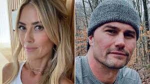 Woman Refuses to Go on Vacation with Her Boyfriend's Family Due to Cost:  'No Way Without Going Into Credit Card Debt'