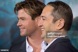 Chris Farinella's Instagram, Twitter & Facebook