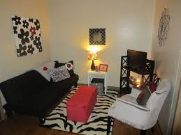 The Lovely Side 9x9 Living Room At The University Of Arkansas College Apartment Living Room Dorm Living Room Dorm Room Designs