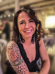 Nichole Lowe's Instagram, Twitter & Facebook