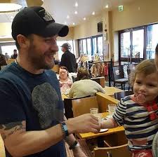 Cutie Love This Pic The First 150 People To Follow E Go 17 Will Get Spammed So Get Following E Go 17 Cutie Hottay Tom Hardy Tom Hardy Photos Hardy