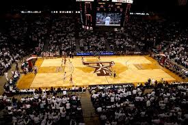 Oregon basketball court brings outdoor wonders to the hardwood. College Basketball The 10 Ugliest Courts The Purple Quill
