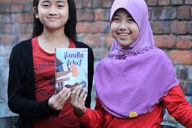 Kalau di inggris jarang banget. Dua Gadis Cilik Indonesia Yang Terbitkan Novel Bahasa Inggris Antara News