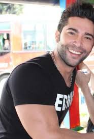 Angie Vasquez (@anievasquez)