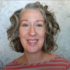 Julie Cloninger's Instagram, Twitter & Facebook