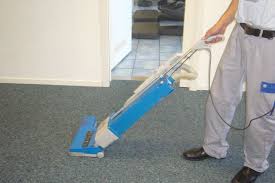 Räumen sie sämtliche gegenstände aus ihrem fahrzeug. Teppichbodenreinigung Teppichservice Taifun