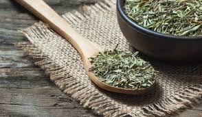 13 عشبة مجففة مفيدة ومغذية يجب أن تتوفر في كل منزل! - جنوبية