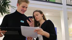 Der hamburger hauptbahnhof liegt zentral am östlichen rand der innenstadt.er befindet sich etwa 800 meter nordöstlich vom hamburger rathaus, die kürzeste entfernung zur elbe bzw. Gelebtes Europa An Der Weber Schule Europe For Future Carl Maria Von Weber Schule