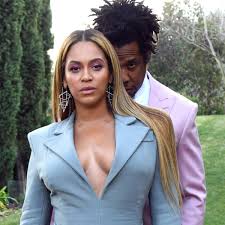 Pop superstar beyoncé has announced a big new stadium tour for. Beyonce And Jay Z S Latest Pics Prove Why They Re Couple Goals E Online