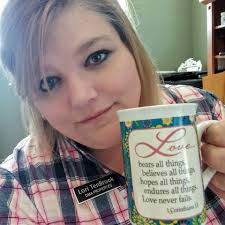 Good morning friends, Happy Monday, it's a cloudy ⛅️ chilly 🥶 morning 🌄,  not feeling so spiffy, bad headache, bronchial cough and have no voice 😞,  will be resting with Max today,