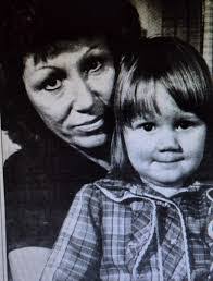 Mike Riemer's Instagram, Twitter & Facebook