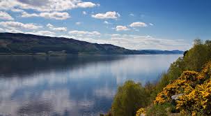 The trail of clues suggests a serial killer. Loch Ness Schottlands Sagenumwobener See