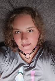 Introduction and sharing photo of favorite author