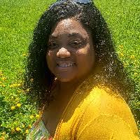 Tami Ewing's Instagram, Twitter & Facebook