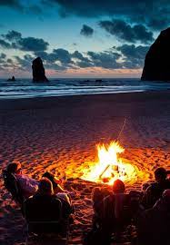 Delightful And Affordable Fire Pit Decoration Designs In 2017 Many People Tend To Focus On The Outdoor Area Of The Beach Fire Outdoor Quotes Campfire Quotes