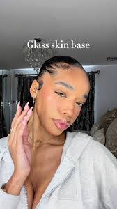 Jasmine Lovell's Instagram, Twitter & Facebook