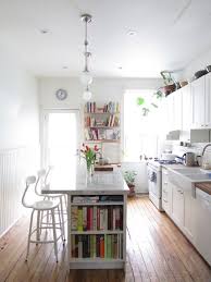 Lovely Kitchen Space So Light And Bright Farmhouse Kitchen Inspiration Kitchen Design Small Kitchen Remodel Small