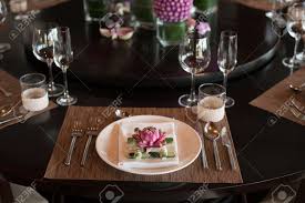 In this video tutorial, viewers learn how to set a beautiful dinner table. How To Set A Beautiful Dinner Table Whaciendobuenasmigas